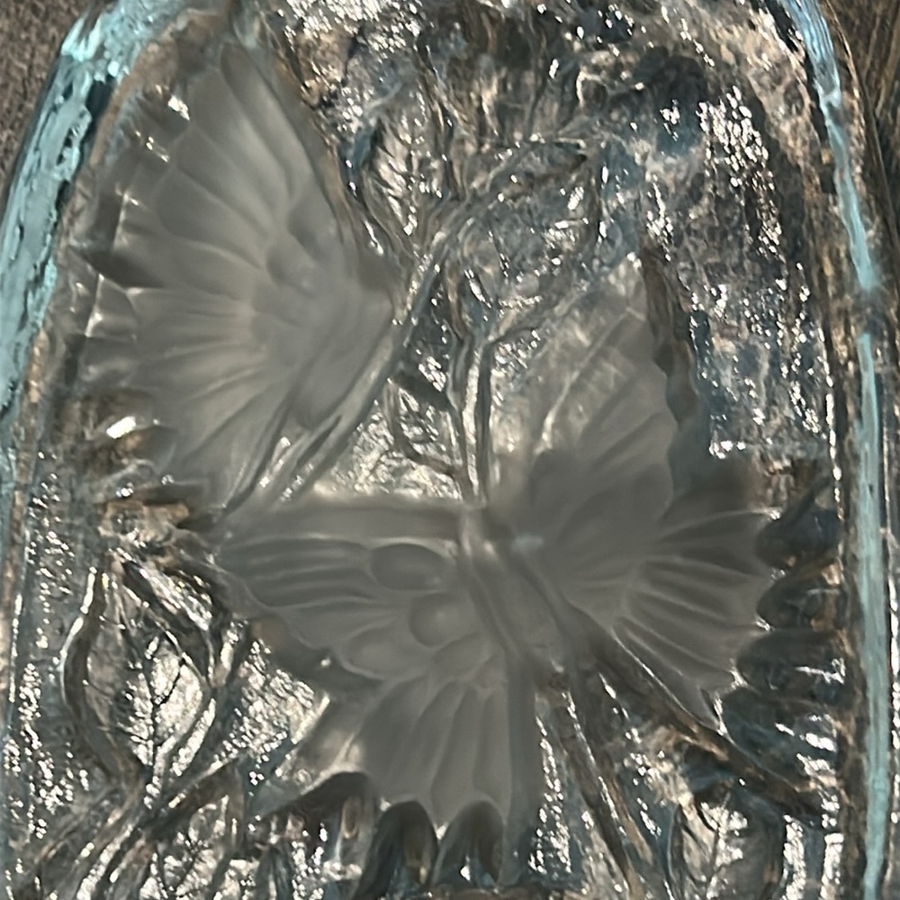 L.E. Smith Crystal‎ Butterfly & Rose Decorative Glass Etched Paperweight - Picture 6 of 8